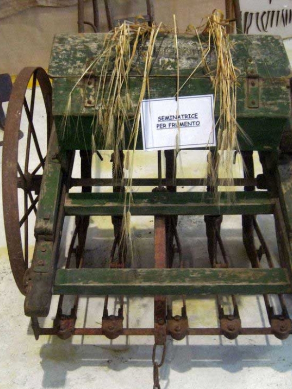 Seminatrice per frumento